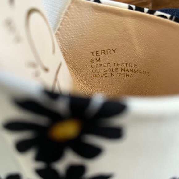 Floral Platform Women's Shoes - Picture 13 of 15